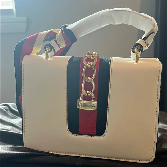 Stylish White Crossbody Bag with Striped Strap - Picture 2 of 7